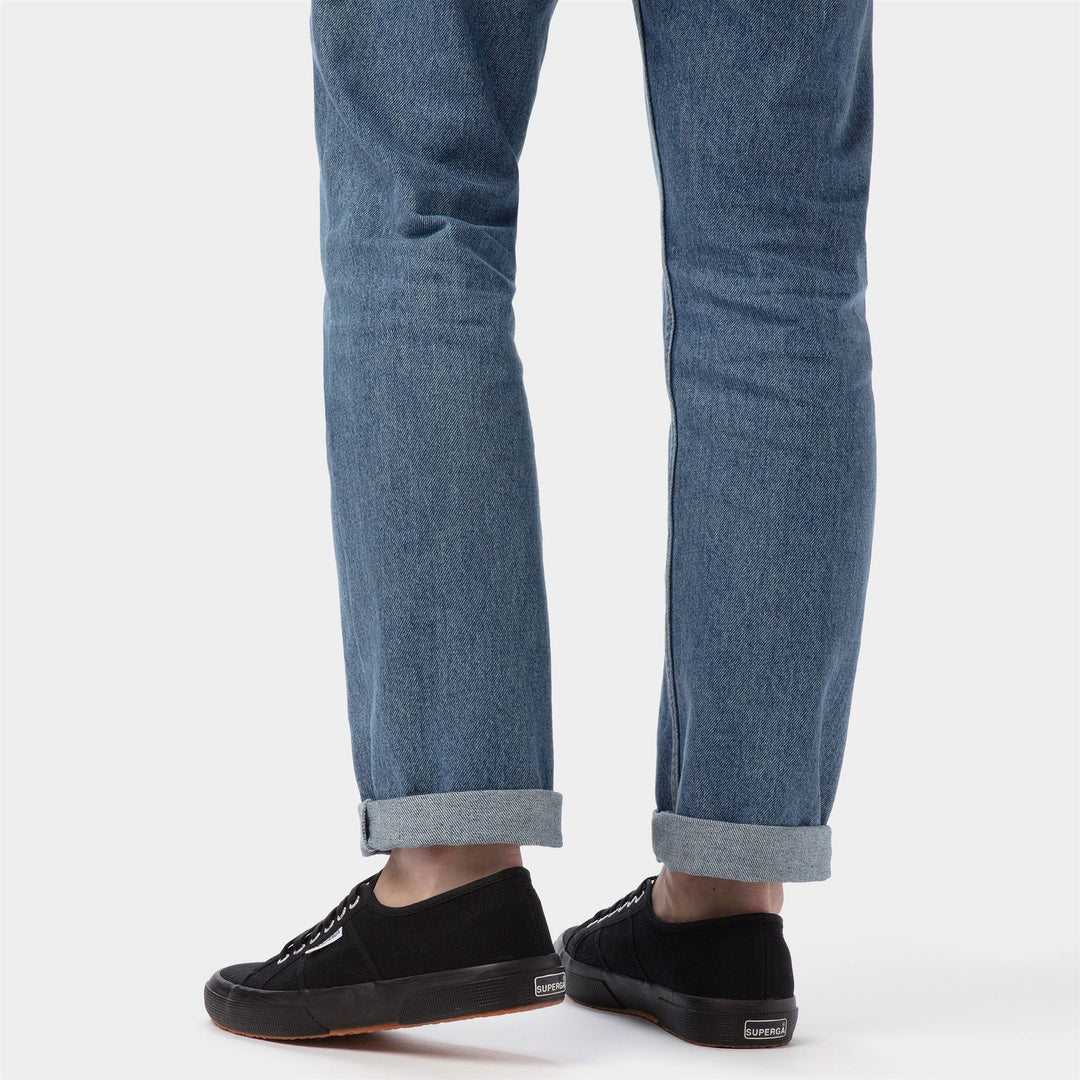 Classic Unisex Sneakers in Black with Cotton Upper main