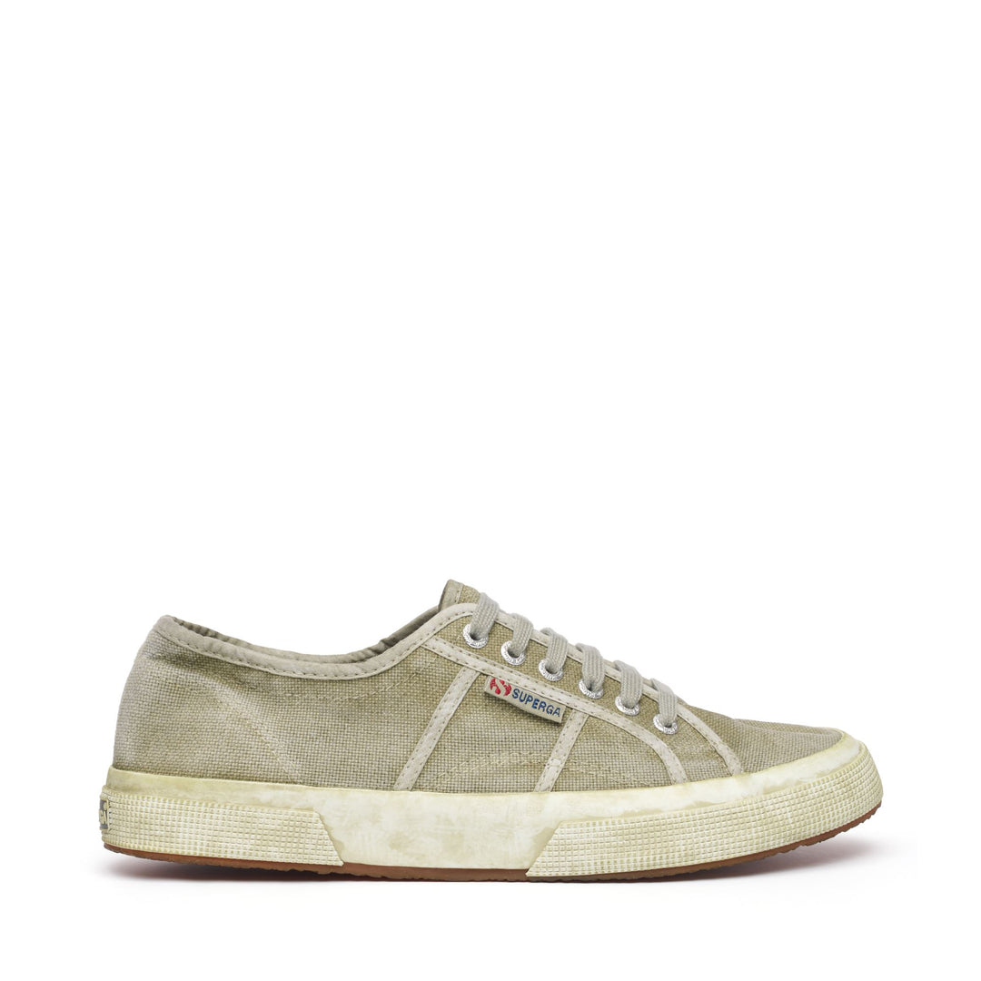 Unisex Green Low Cut Sneakers with Cotton Upper 01